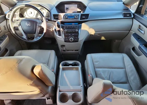 2012 Honda Odyssey Touring z USA, uszkodzony, nr VIN 5FNRL5H93CB091124